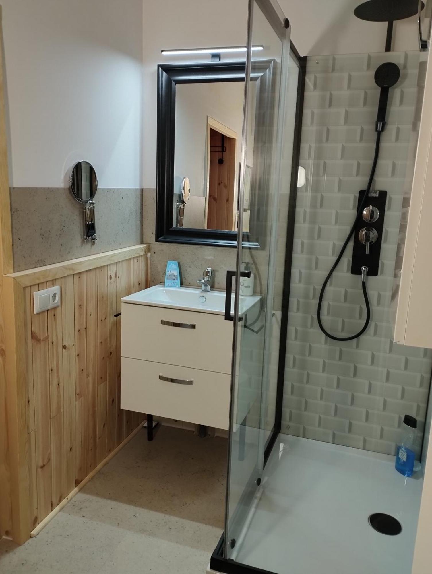 Chambres D'Hotes Chez Catherine A Reus Chambre De Paris Avec Salle De Bains Privee Luaran gambar